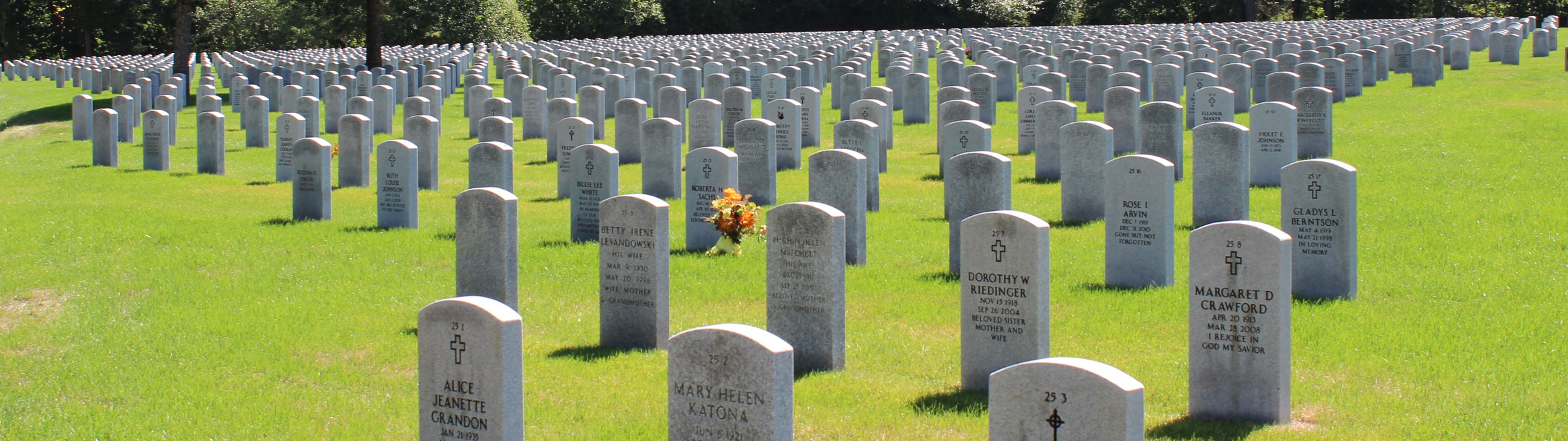 Tahoma National Cemetery Grave Markers